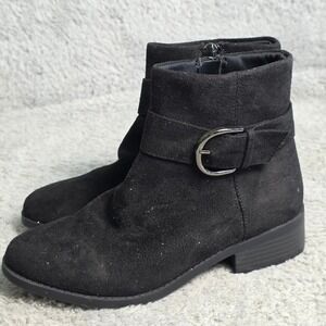 Steve Madden Black‎ Faux Suede Ankle Boots with Buckle Size 4 Big Girls NEW